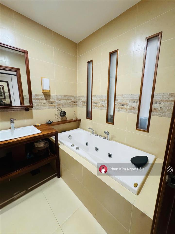Nhà đẹp 3 tầng mỹ gia gói 2 nha trang đã có sổ hồng giá 9,5 tỷ