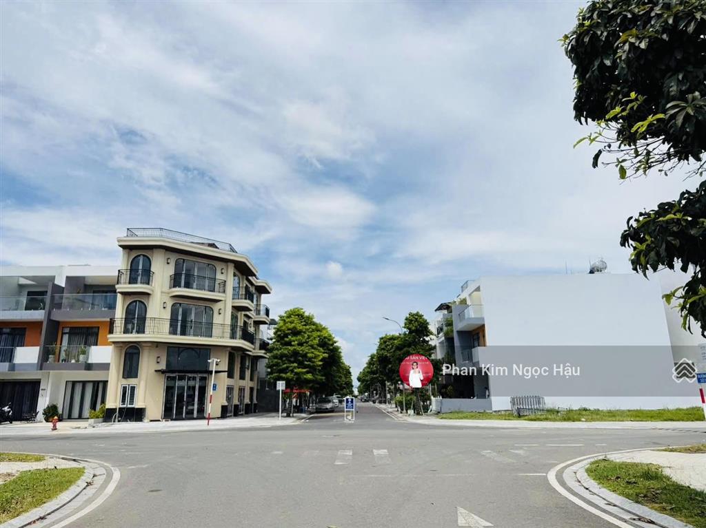 Bán nhà 3 tầng full nội thất gói 7 mỹ gia an khánh nha trang đang có hợp đồng thuê 35 triệu/tháng.