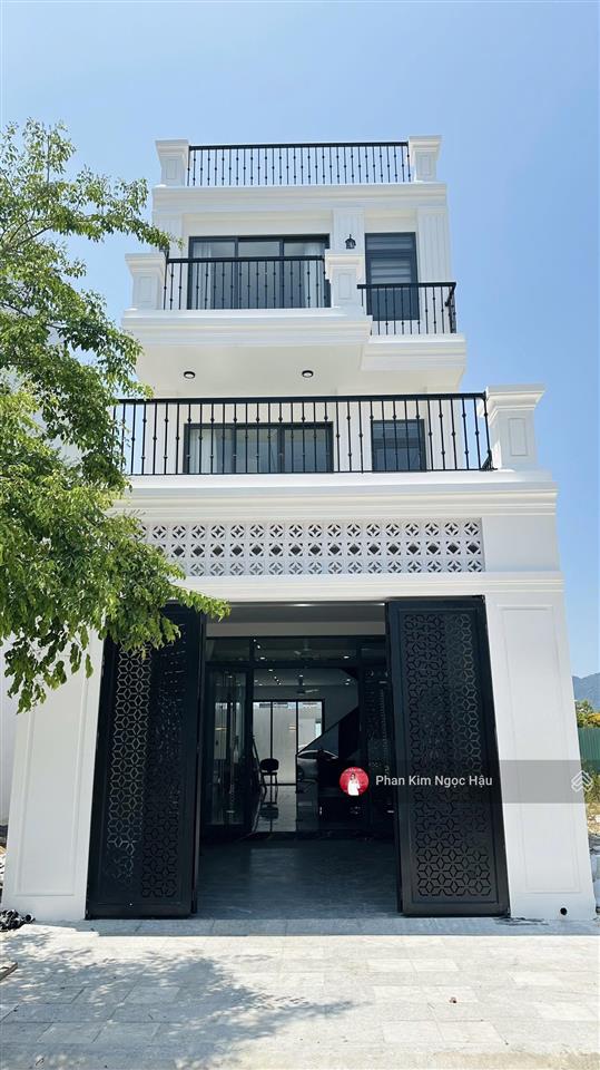 Bán nhà 3 tầng tân cổ điển mỹ gia gói 5 thái hưng nha trang