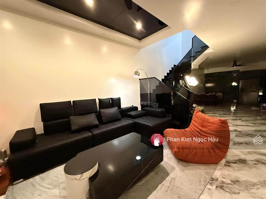 Bán nhà 3 tầng full nội thất cao cấp gói 5 mỹ gia nha trang giá 8,2 tỷ