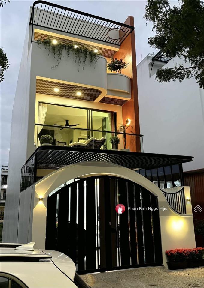Bán nhà 3 tầng full nội thất cao cấp gói 5 mỹ gia nha trang giá 8,2 tỷ
