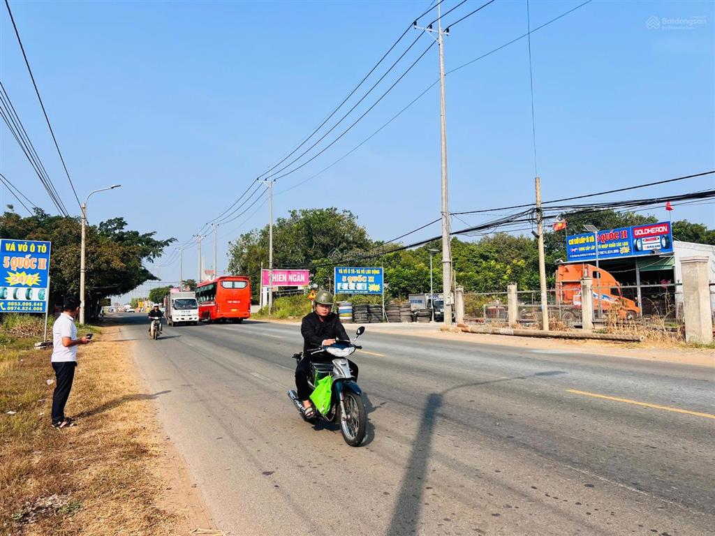 Vị trí siêu đắc địa  mặt tiền đường lớn ql55 ngay sát bên cổng khu công nghiệp đất đỏ