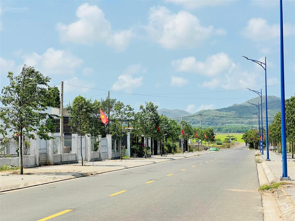 Mặt tiền kinh doanh đường tạ văn sáu (đường quy hoạch số 2)  trung tâm đất đỏ  tp hcm