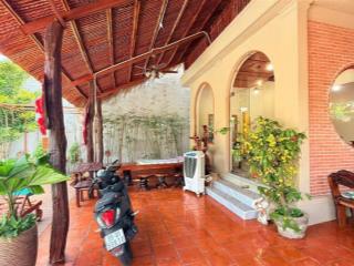 Bán homestay gần biển phước hải  đi bộ ra biển được ạ