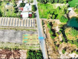 Chỉ 900tr  bán lô đất liền kề mặt tiền đường nhựa 12m cạnh sân bay lộc an