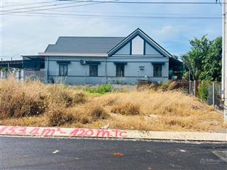 Hạ gấp  bán đất mặt tiền đường lê duẩn  xã đất đỏ  tp hcm giá tốt đầu tư xây nhà đều đẹp