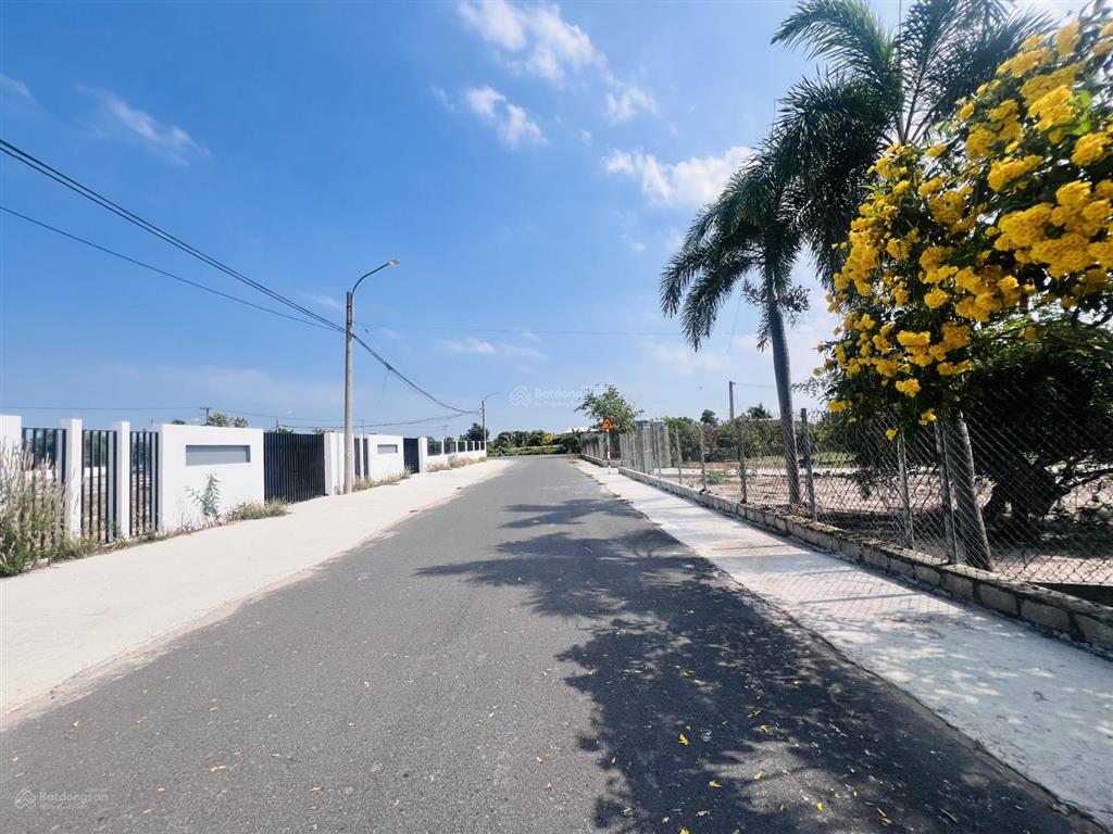 Siêu rẻ đẹpsổ sẵn khu nhà vườn cực chill tại thị trấn phước hải  tp.hcm cách biển phước hải 4km