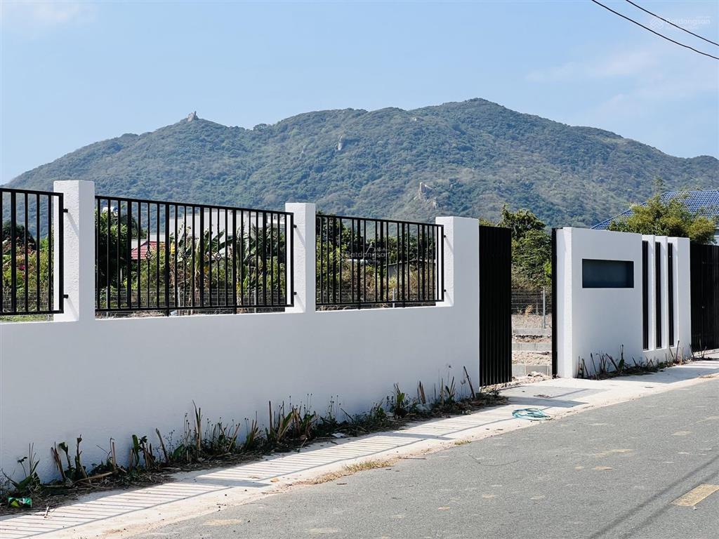 Siêu rẻ đẹpsổ sẵn khu nhà vườn cực chill tại thị trấn phước hải  tp.hcm cách biển phước hải 4km