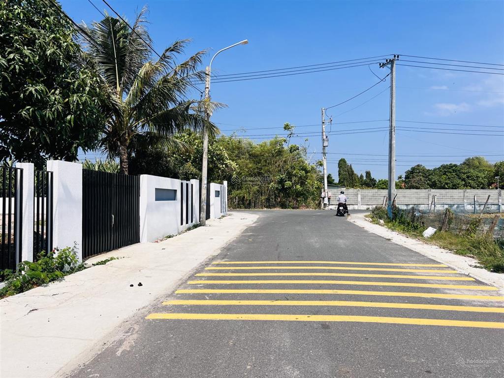 Siêu rẻ đẹpsổ sẵn khu nhà vườn cực chill tại thị trấn phước hải  tp.hcm cách biển phước hải 4km