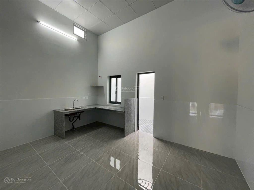 Mặt tiền kinh doanh siêu đắc địa  vòng xoay công viên cô võ thị sáu  chợ đất đỏ