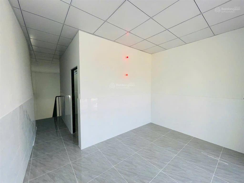Mặt tiền kinh doanh siêu đắc địa  vòng xoay công viên cô võ thị sáu  chợ đất đỏ