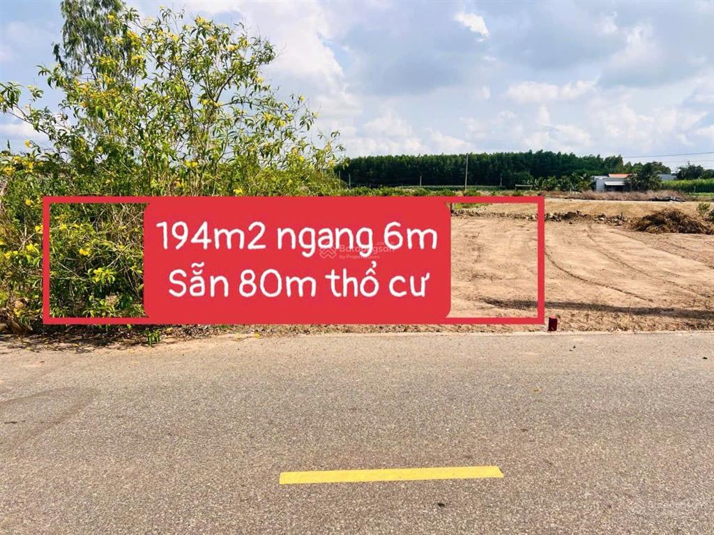 Hạ gấp  chỉ với 860tr anh chị có thể sở hữu lô đất ngay đối diện cổng chính kcn đất đỏ vào 400m