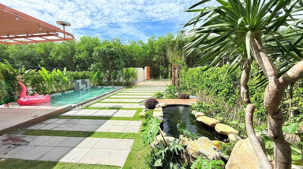 Siêu đẹp chốt ngay ạ  nhà vườn 400m2 sẵn 160m thổ cư  gần biển lộc an hồ tràm thuộc xã đất đỏ 