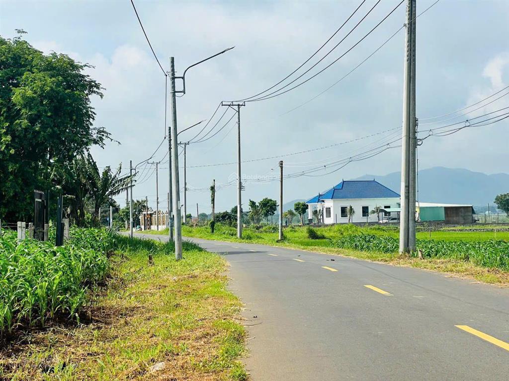Còn duy nhất 1 lô  xây nhà siêu đẹp chỉ hơn 1 tỷ chút mặt tiền lê thánh tông  xã đất đỏ  tp hcm