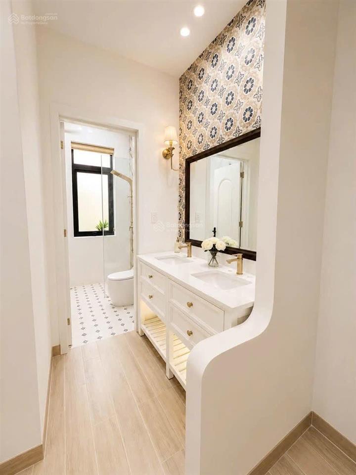 Căn nhà tân cổ điển giữa lòng thành phố hcm ngay trung tâm bà rịa cũ siêu đẹp