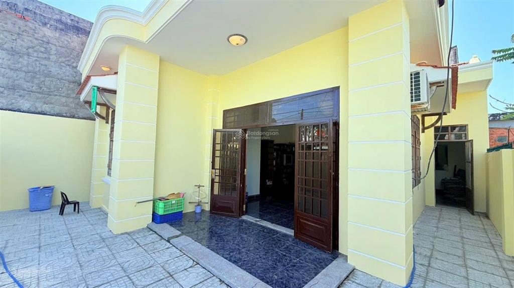Nhà đẹp gần biển đã hoàn công cách bãi tắm lộc an 1km  cách biển hồ tràm 6km