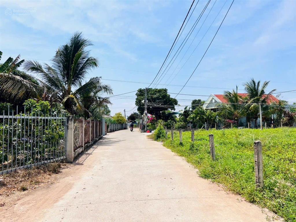 Bán nhà vườn xã đất đỏ  tphcm chỉ 2,3 tỷ tl