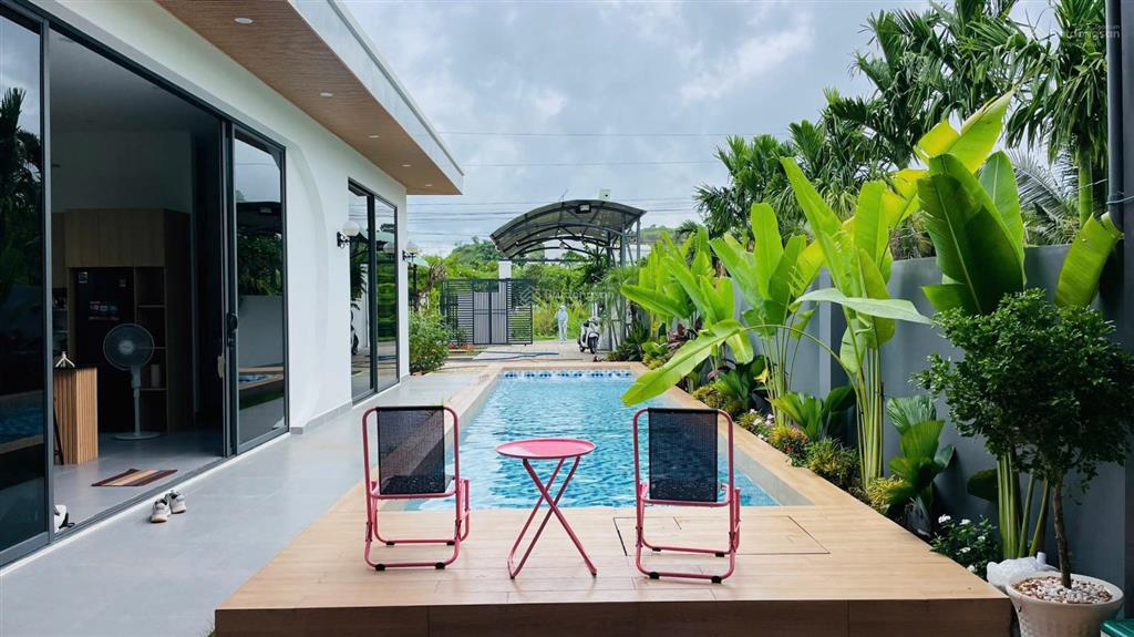 Bán căn nhà vườn đầy đủ công năng tại xã đất đỏ  tp hồ chí minh