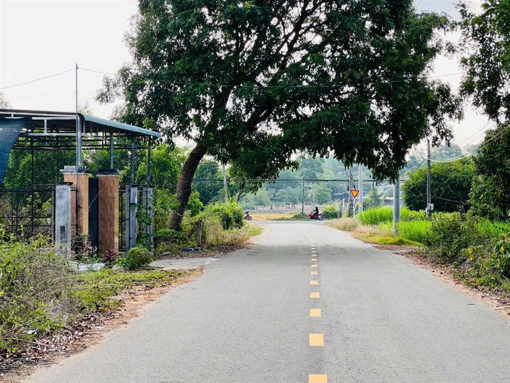 Hạ giá  bán lô đất đẹp 635m2 gần biển lộc an  hồ tràm cách đường dt997 chỉ 100m