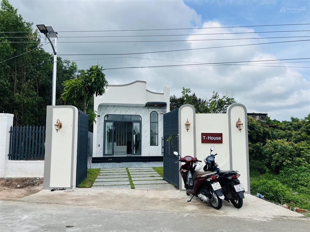 Căn nhà quá đẹp 191.5m²  đầu tư an cư lập nghiệp thuộc xã đất đỏ  tp hcm chỉ với 1,85 tỷ tl