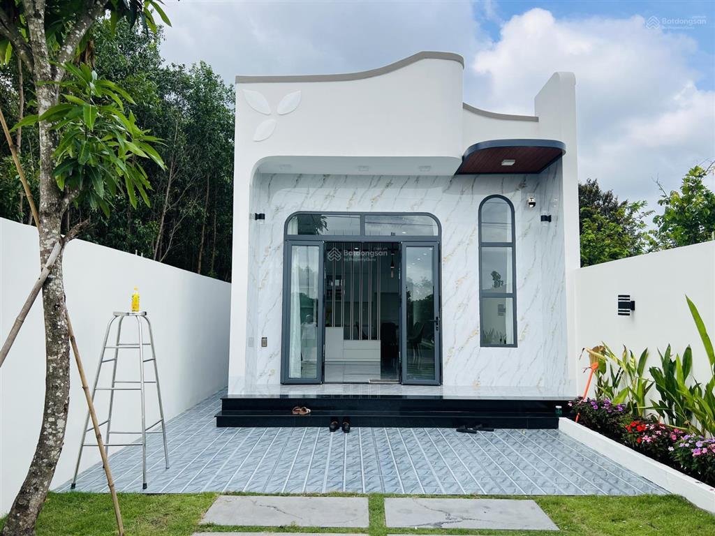Căn nhà quá đẹp 191.5m²  đầu tư an cư lập nghiệp thuộc xã đất đỏ  tp hcm chỉ với 1,85 tỷ tl