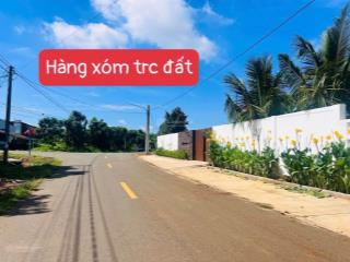 Bán gấp nhanh tay ạ  một lô đất mua đầu tư, xây nhà, mở quán ăn ngay trung tâm xã đất đỏ giá rẻ ạ