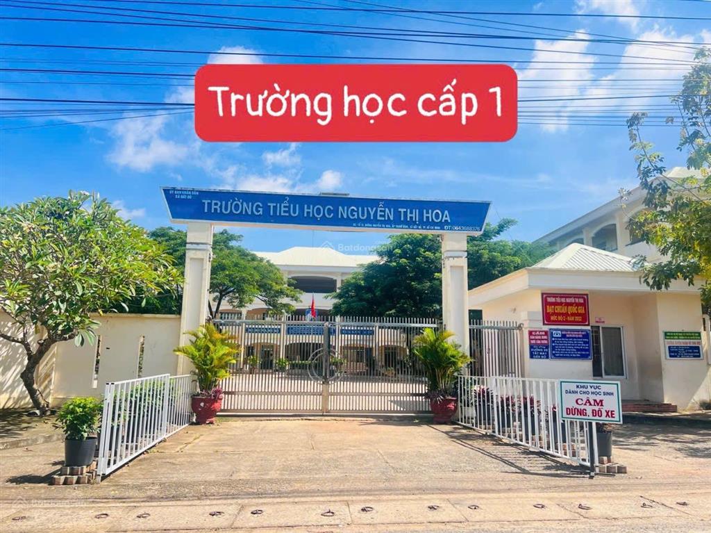 Bán gấp nhanh tay ạ  một lô đất mua đầu tư, xây nhà, mở quán ăn ngay trung tâm xã đất đỏ giá rẻ ạ