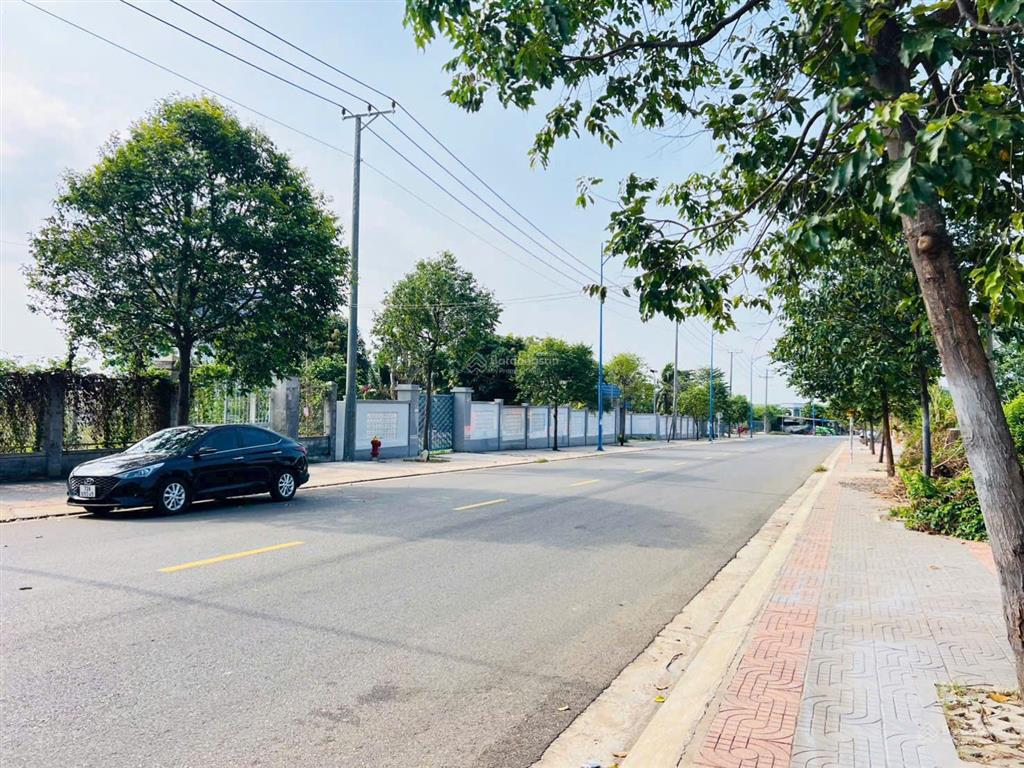 Chủ cần tiền bán gấp  mặt tiền kinh doanh đa ngành nghề đường lê duẩn