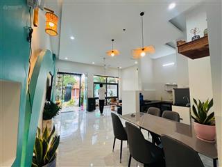 Lên căn nhà đẹp cách chợ đất đỏ 500m  đầy đủ nội thất dọn vào ở ngay