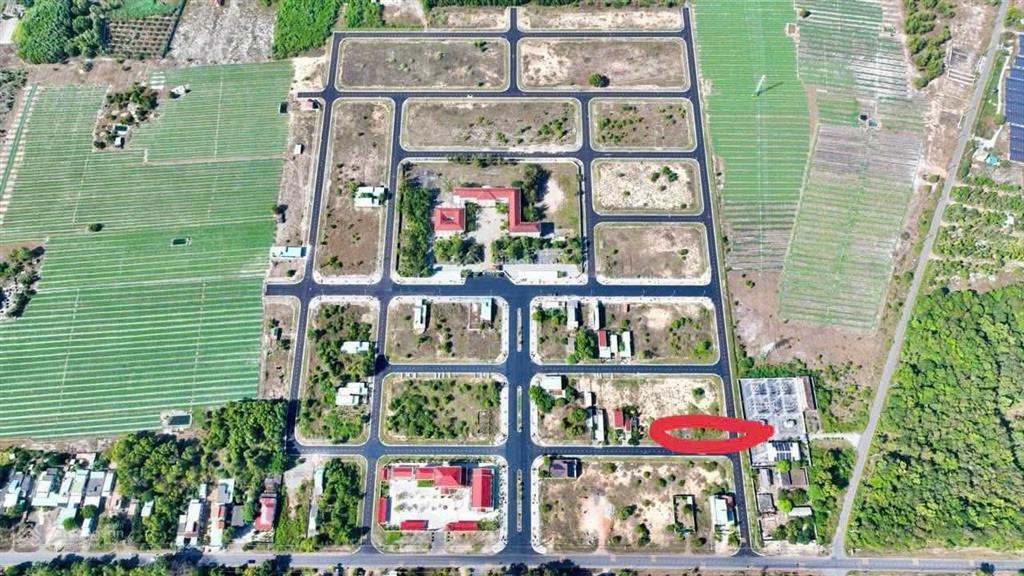 Lô góc tái định cư kim liên, xã phước hải, tp. hồ chí minh  cách biển 3km
