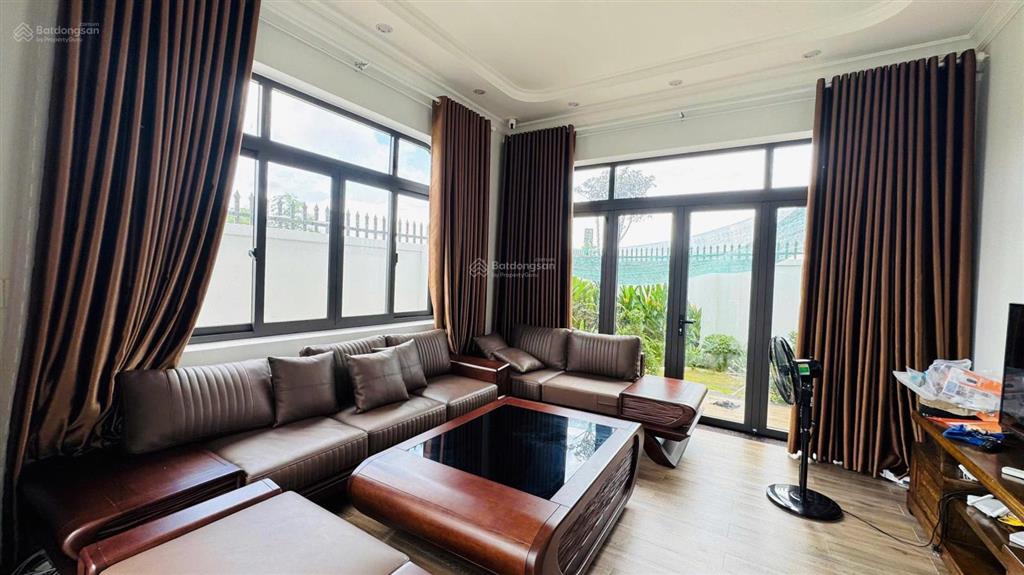 Bán nhà vườn mái nhật siêu đẹp 14m mặt đường nhựa  xã đất đỏ  tp hcm chỉ 3 tỷ 2