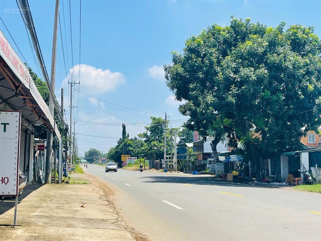 Kẹt ngân hàng  bán gấp mặt tiền ql55  vị trí đắc địa kinh doanh có dòng tiền đều đặn