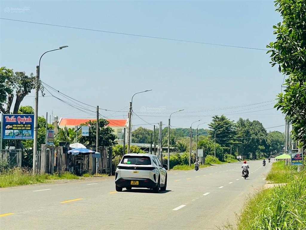 Kẹt ngân hàng  bán gấp mặt tiền ql55  vị trí đắc địa kinh doanh có dòng tiền đều đặn
