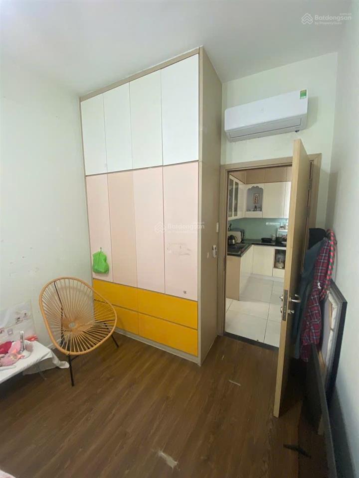 Cần bán gấp căn hộ jamila 2pn 2wc căn góc có logia riêng 0909 167 *** nhung