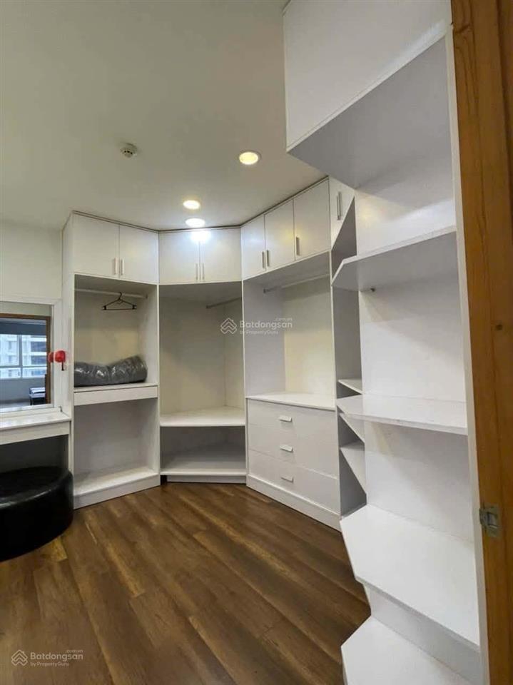 Cần cho thuê gấp căn hộ the cbd 3pn 2wc full nội thất giá 12,5tr/tháng  0909 167 *** nhung xem nhà