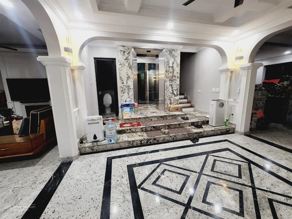 Cần bán gấp biệt thự kđt mỹ đình q. nam từ liêm diện tích 200m2,4t ,4 mặt thoáng giá rẻ nhất 54 tỷ