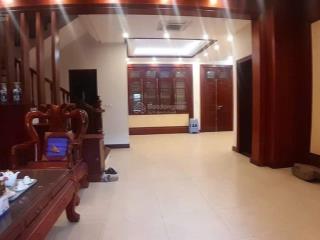 Cần bán gấp biệt thự lão thành cách mạng phố trần kim xuyến diện tích 234m2,4t,mt 15m giá 116 tỷ