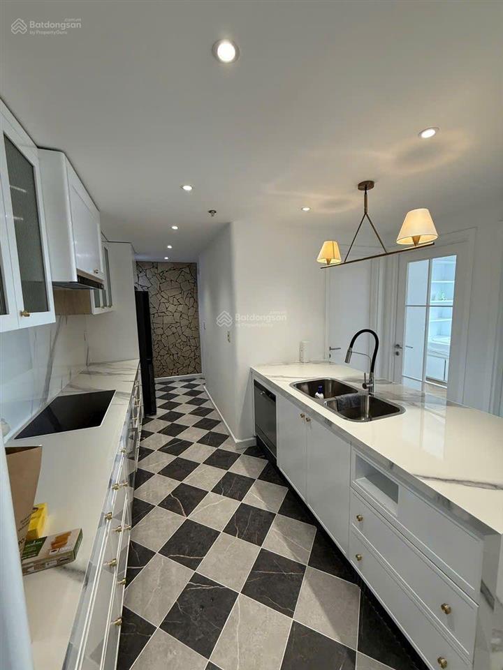 Bán gấp căn 3pn masteri thảo điền.  em 0938 799 *** liêm