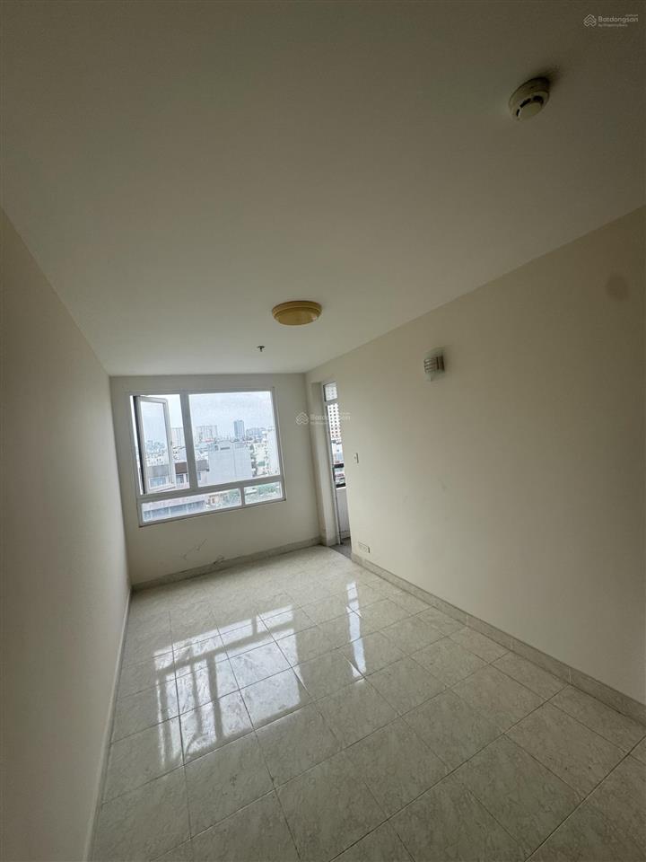 Cho thuê 2pn giá 13 triệu cơ bản cạnh saigon pearl bình thạnh