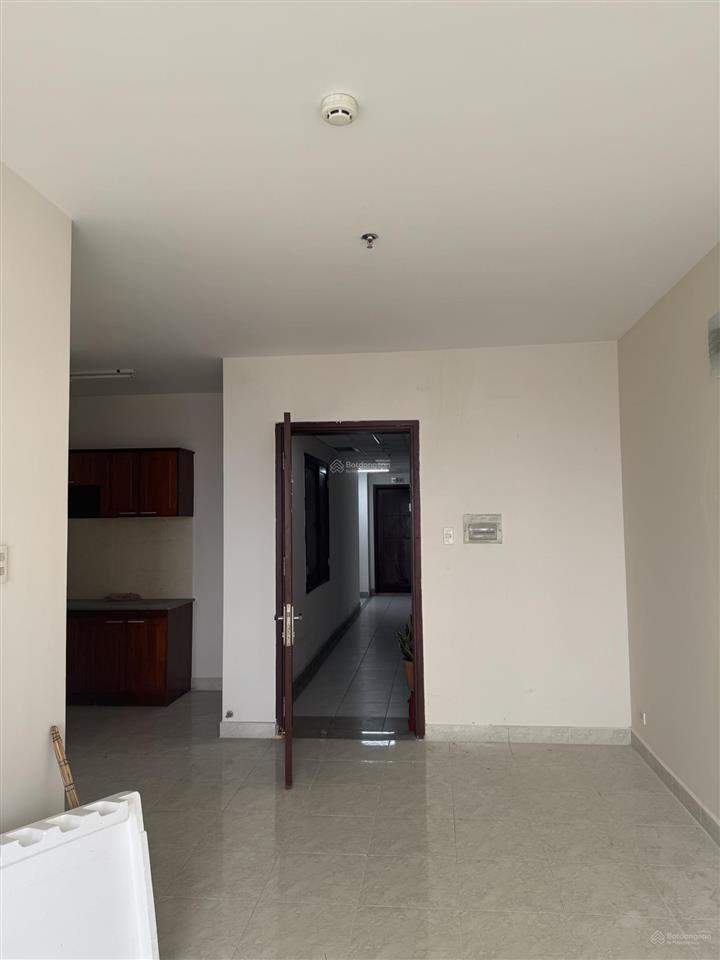 Cho thuê 2pn giá 13 triệu cơ bản cạnh saigon pearl bình thạnh