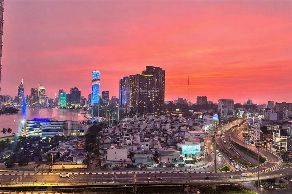 Bán chung cư riverside 90 | 1pn ( có sổ hồng) giá 3tỷ550 view q1