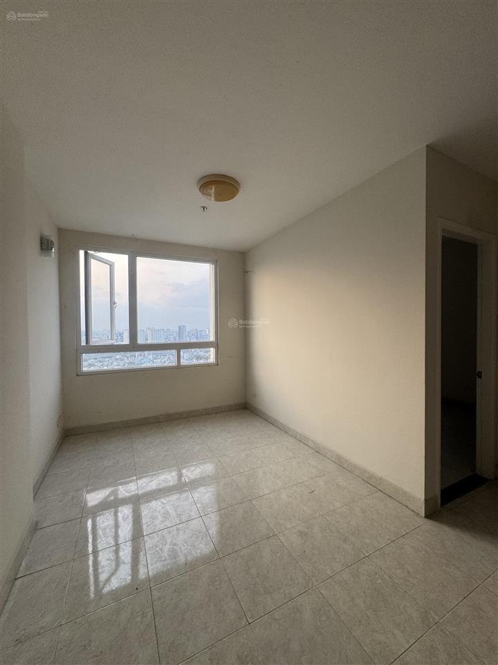 2pn, giá 4 tỷ 25 tầng cao tại riverside 90 nguyễn hữu cảnh
