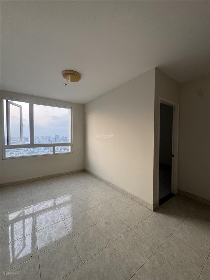 2pn, giá 4 tỷ 25 tầng cao tại riverside 90 nguyễn hữu cảnh