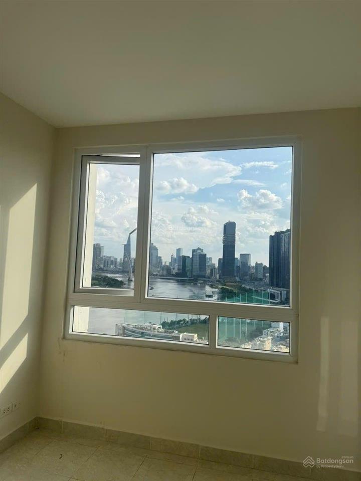 Bán 1pn  40m2 tầng cao, view bason q1