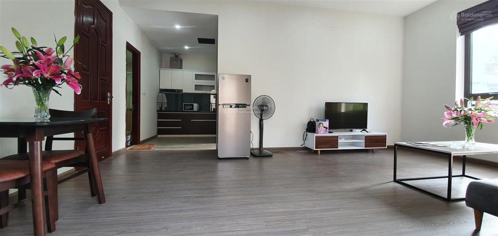 Cho thuê căn hộ 1 phòng ngủ. 1 phòng khách ngõ 612 lạc long quân tây hồ