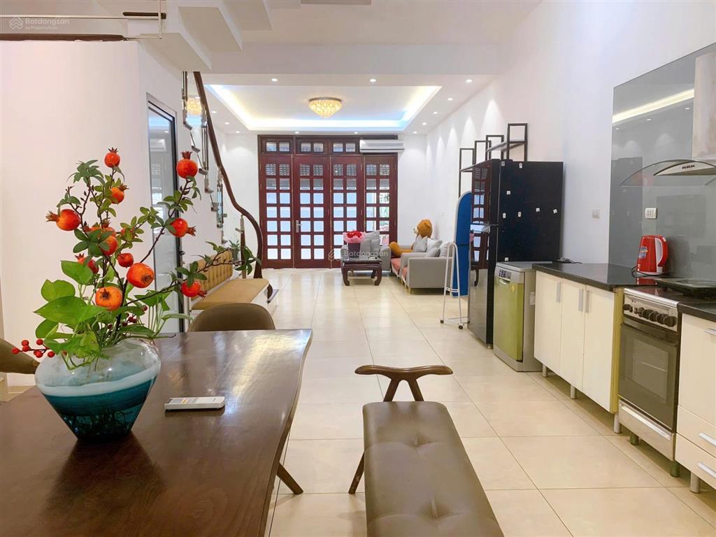 Nhà 4 phòng ngủ ở ngõ 349 âu cơ, tây hồ giá 25 triệu đầy đủ đồ  0966 405 ***