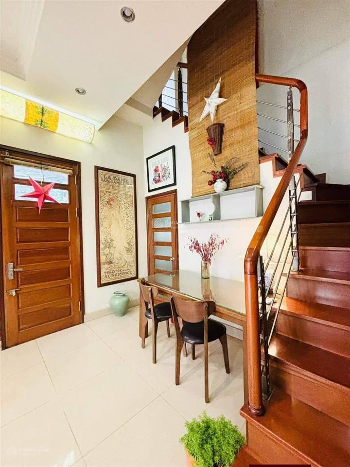 Cho thuê nhà 5 tầng. địa điểm đường vũ miên/ yên phụ/ tây hồ. giá 22.00.000 vnd 1 tháng