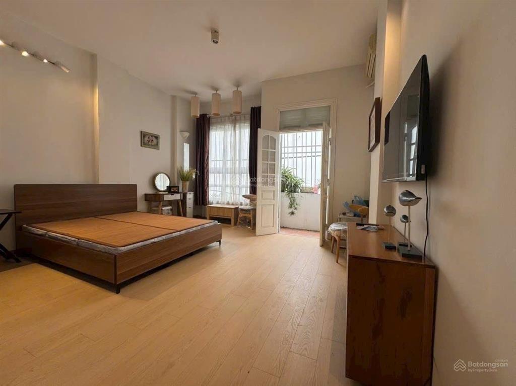 Nhà mới 5 tầng gần hồ tây  6 phòng ngủ  phù hợp homestay hoặc ở gia đình
