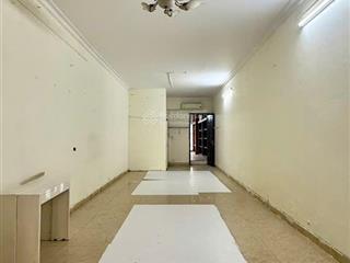 Cho thuê nhà ngõ 56 phố tứ liên. tây hồ 5 phòng ngủtầng 1 kinh doanh diện tích 120mgiá 18 triệu