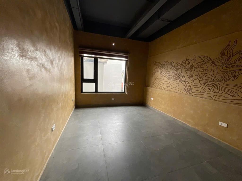 Hàng hiếm tại xuân diệu, 120 triệu/th, 150m2, cho thuê nhà mặt phố